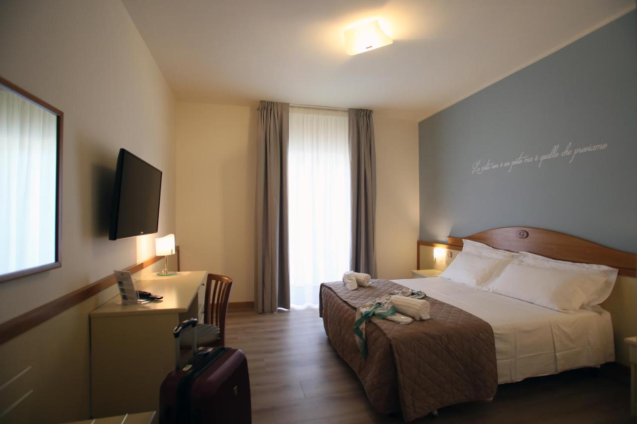 Hotel Le Ginestre Family&Wellness Vieste Esterno foto