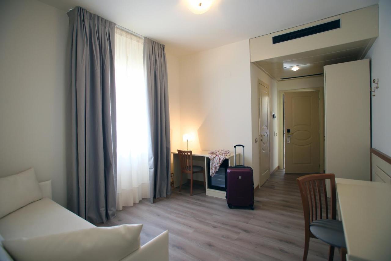 Hotel Le Ginestre Family&Wellness Vieste Esterno foto