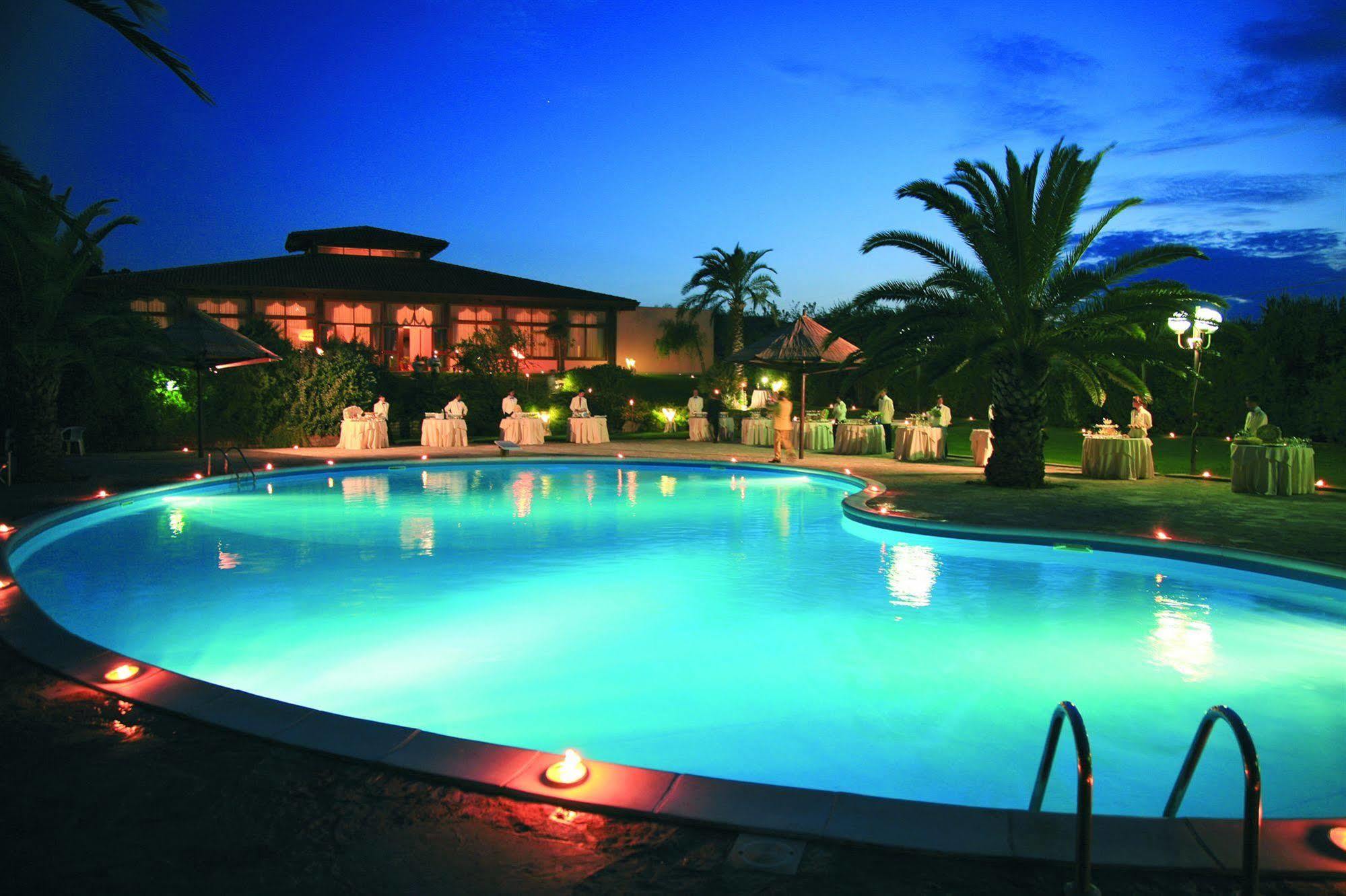 Hotel Le Ginestre Family&Wellness Vieste Esterno foto