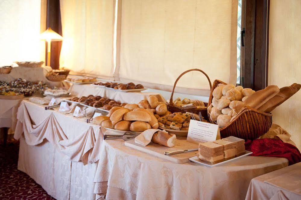 Hotel Le Ginestre Family&Wellness Vieste Esterno foto