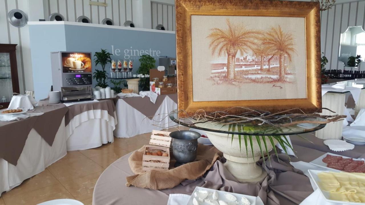 Hotel Le Ginestre Family&Wellness Vieste Esterno foto