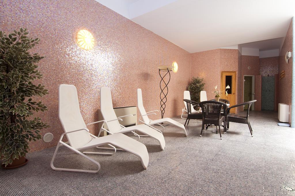 Hotel Le Ginestre Family&Wellness Vieste Esterno foto